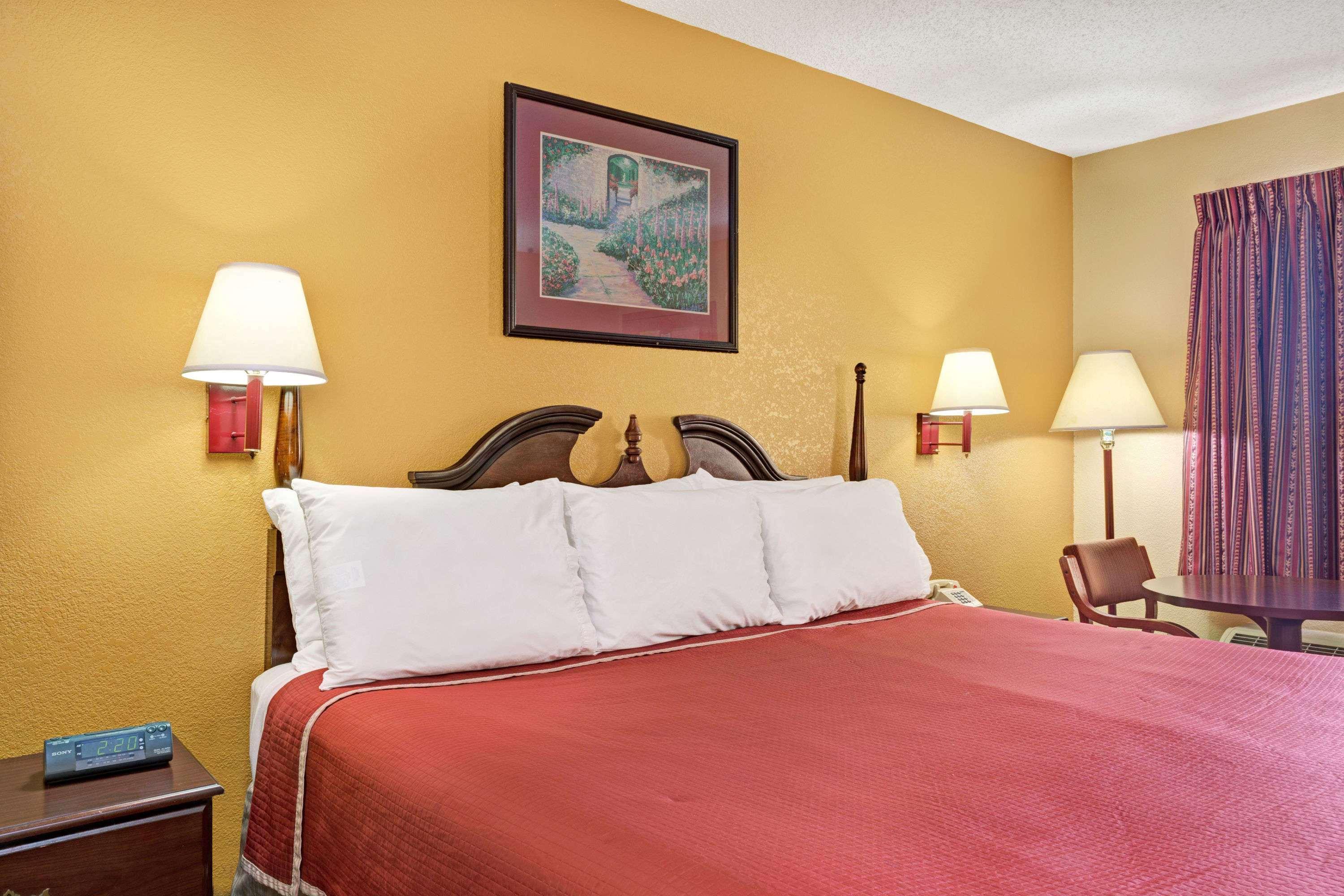 Hotel Travelodge By Wyndham Atlanta South *